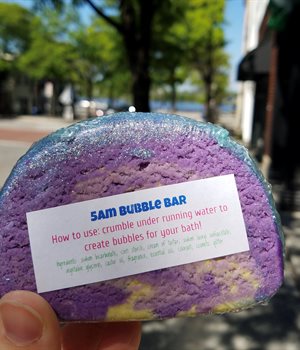 Bubble bar 5 AM