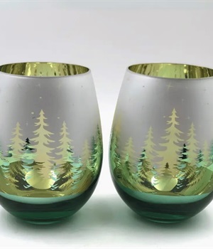 Holiday Pine Wine glass